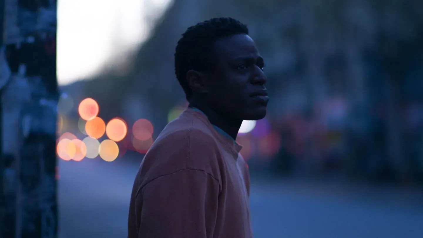 Still from Et toujours nous marcherons
